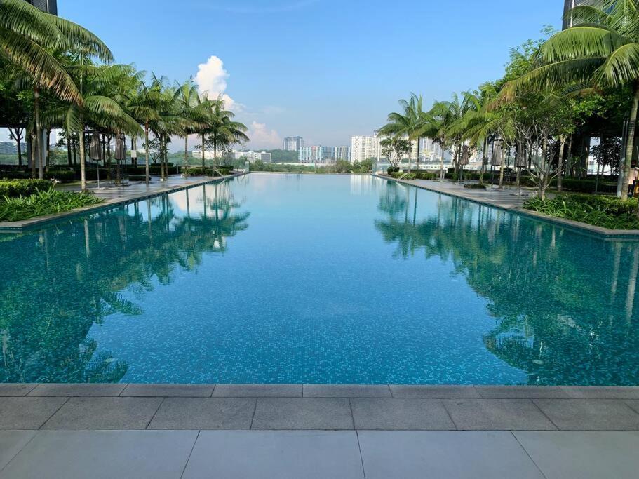 Stylish Romantic Couples Getaway - Netflix&Relax 7 Cyberjaya Εξωτερικό φωτογραφία